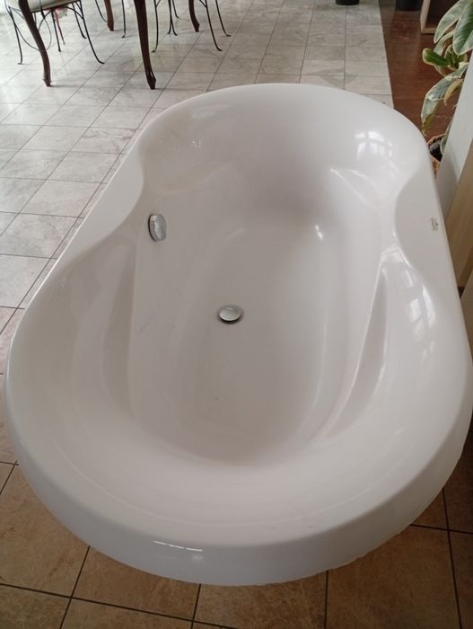 Wanna Cersanit Nevada ze stelażem 180x100