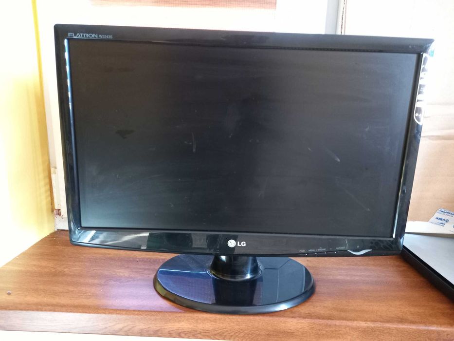 Monitor LG FLATRON W2243S 22 cale