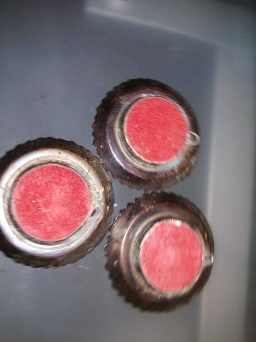 3 pecas em metal com decoracao em porcelana