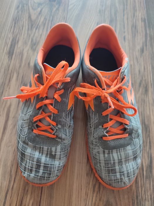 Buty piłkarskie rozmiar 37