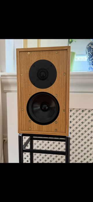 Kolumny Graham-Chartwell LS 3/5 plus podstawki