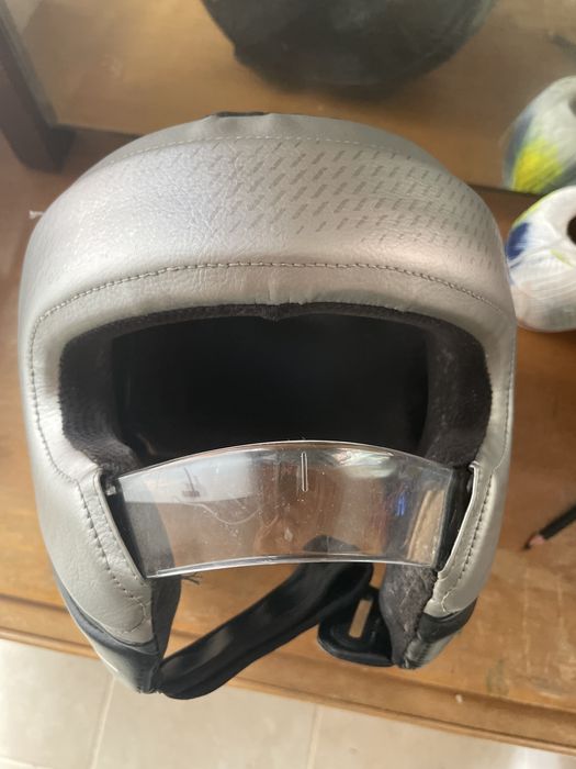 Capacete boxe decathlon