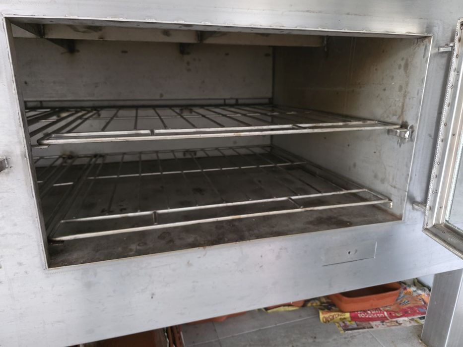 Vendo forno para Restauração
