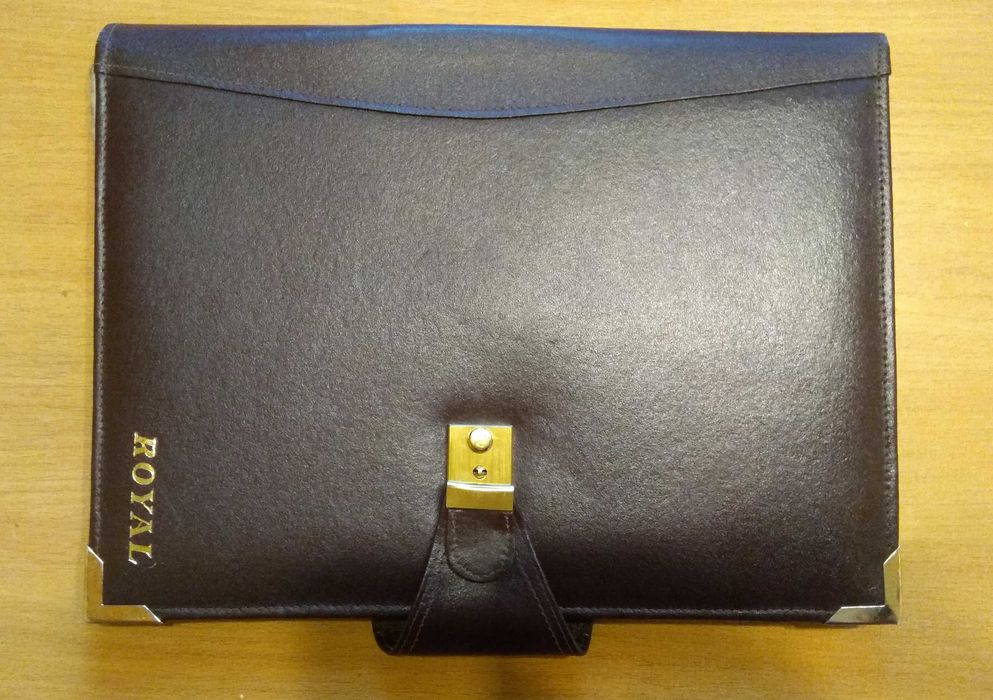 Saszetka skórzana brązowa 32x24cm