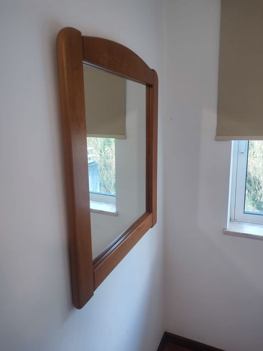 Cama+ 3mesinhas de cabeceira e espelho