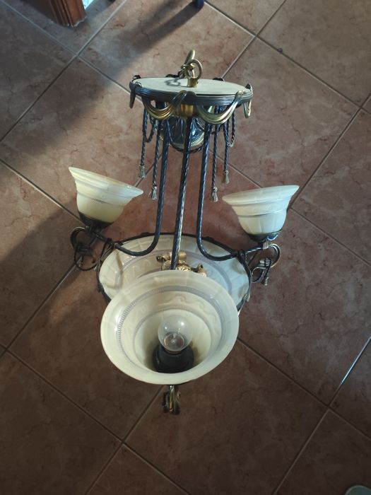 Vendo Candeeiro muito bonito