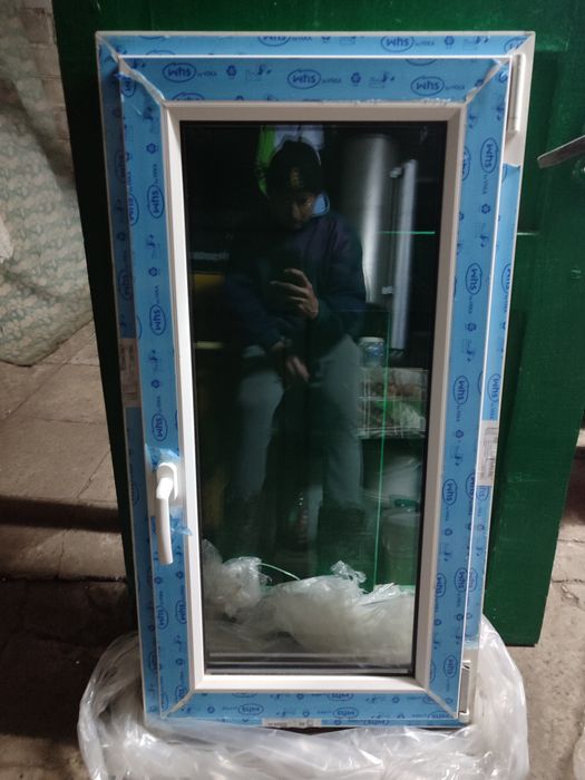 Металоластикове вікно 1080/570 (ЯК НОВЕ)