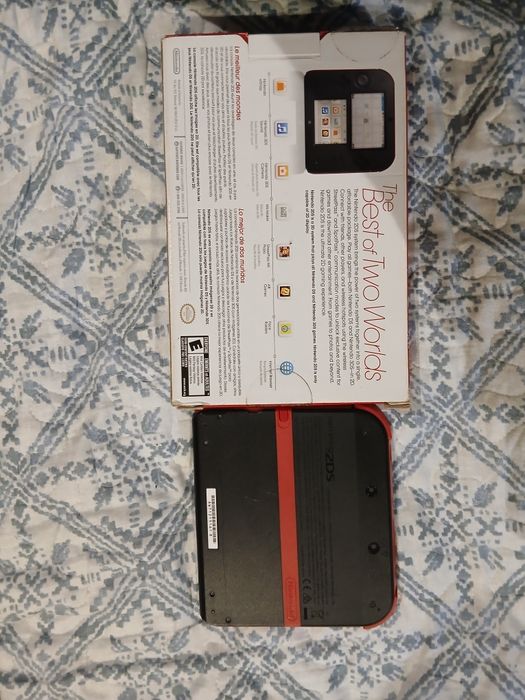 Nintendo 2ds com caixa e desbloqueada