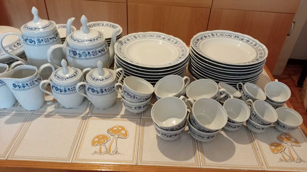 Serviços de jantar, chá e café