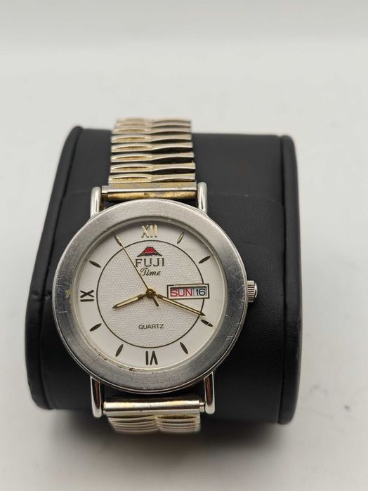 Zegarek Fuji Quartz.