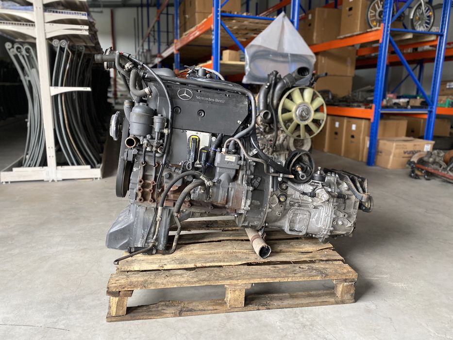 Мотор OM904 4,3 Vario Atego корбка двигун