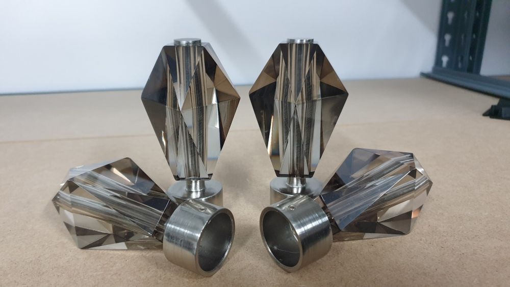 Pontas de varão para cortinados