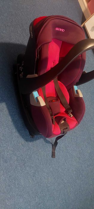 Fotelik Recaro z bazą isofix