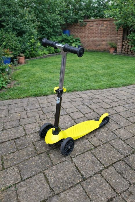 Hulajnoga dziecięca Oxelo B1 żółta | 3 koła | regulowana wysokość