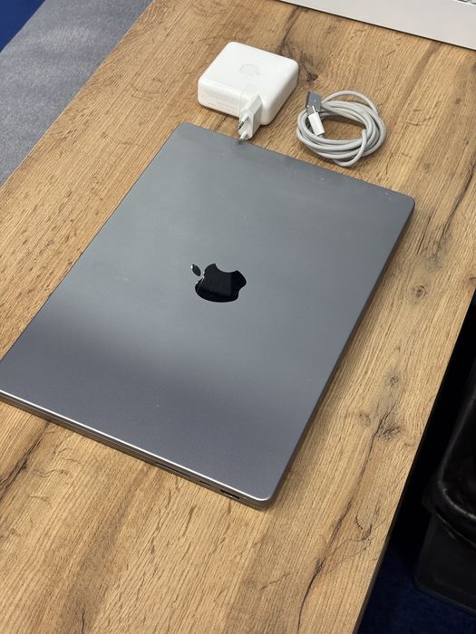 MacBook M1 Pro 32 GB 14-inch