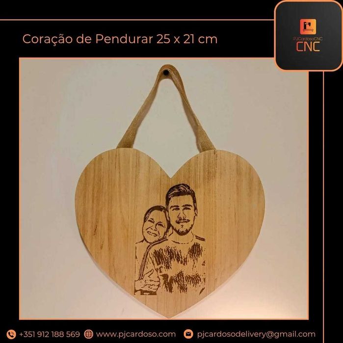Coração de Pendurar Personalizado 25 x 21 cm