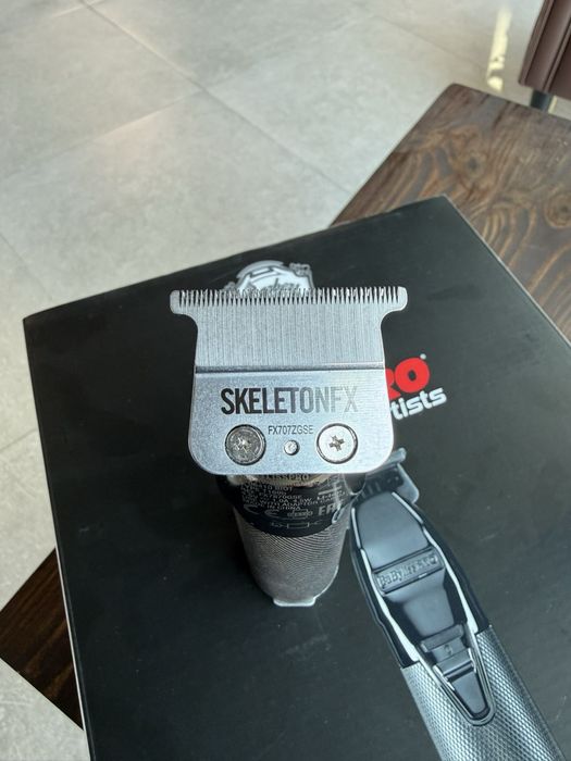 Машинка Babyliss Pro Skeleton fx7870gse
