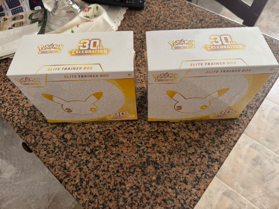 Pokemon elite trainer box 30th celebration