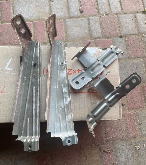 Кронштейн крила BMW X3 F25 41357267325 41357267335 41357267336