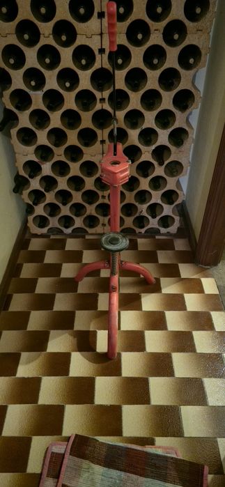 Arrolhador Manual de Garrafas – Ideal para Vinho