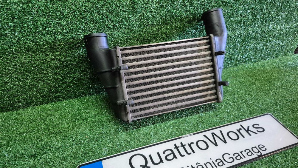 Intercooler Original Audi Volkswagen 1.8T 1.9 TDI Ref. 058.145805A em excelente estado