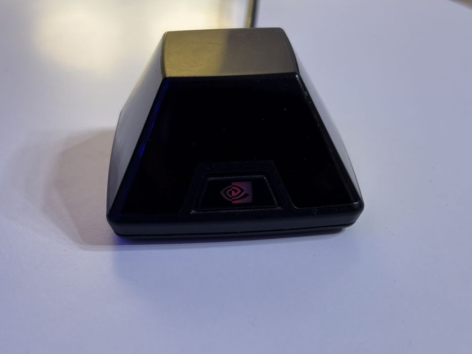 NVIDIA 3D Vision 2 Kit — Повний комплект стерео окулярів