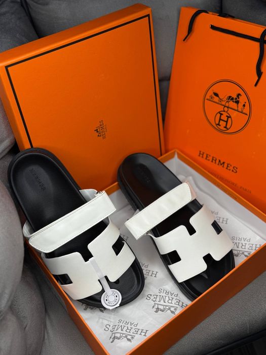 Капці шльопанці білі ерме хермес hermes шипр chypre Жіночі шльопанці шкіряні