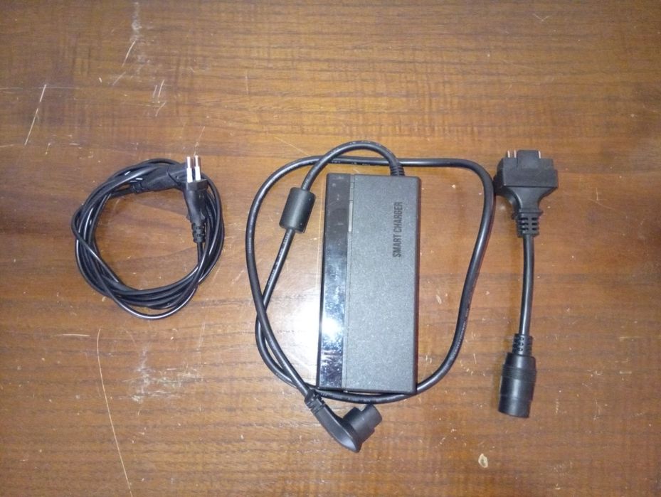 Bateria e-pack smart de e-bike (Giant Momentum) de 500Wh e carregador.
