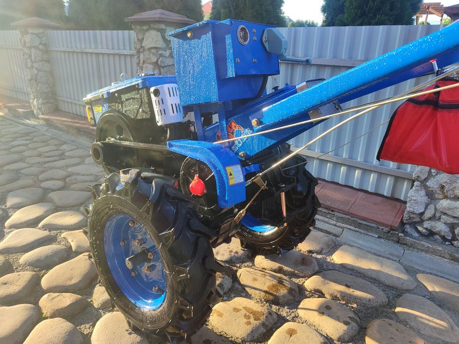 Мотоблок ЗУБР JRQ-78E