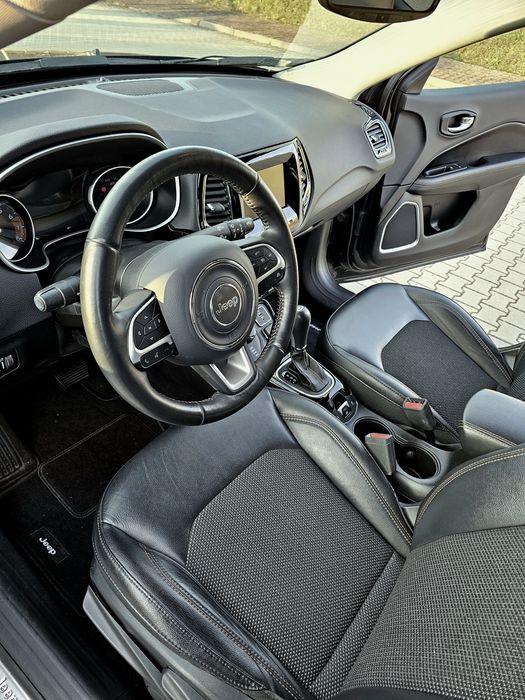 Jeep Compass 2018 4x4 salon Polska