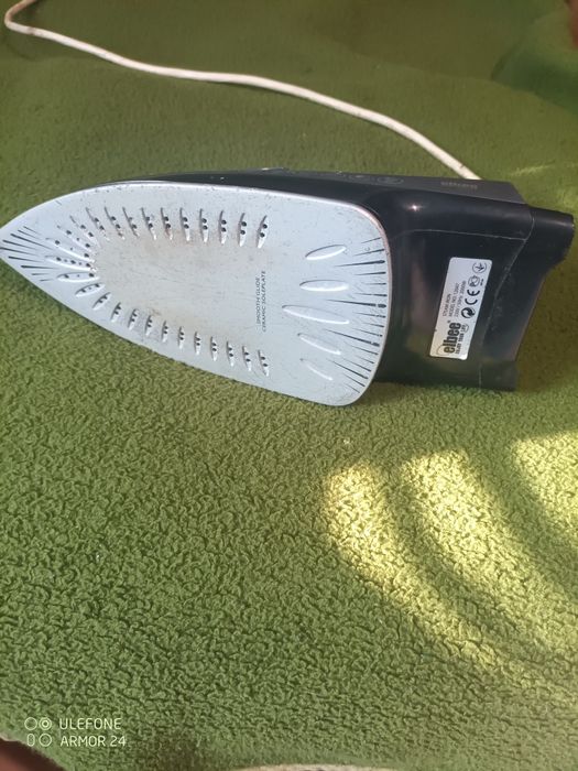 Продаю праску електричну Elbee 2000w