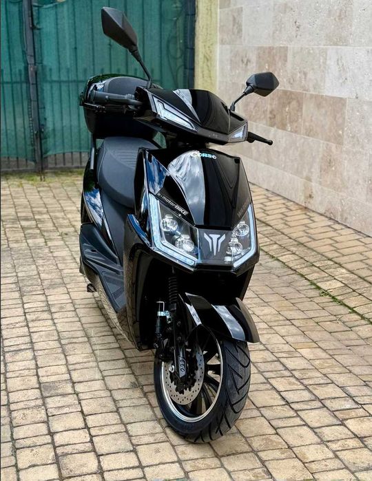 Електроскутер Corso Warrior LifePo4 30a 2000W 30AH Чорний