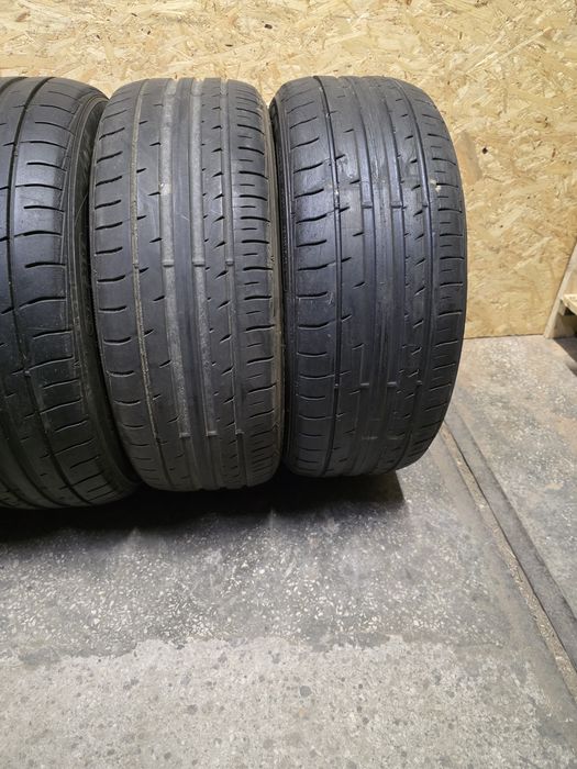 Komplet opon letnich 215/50 R18 92W Falken  Azenis