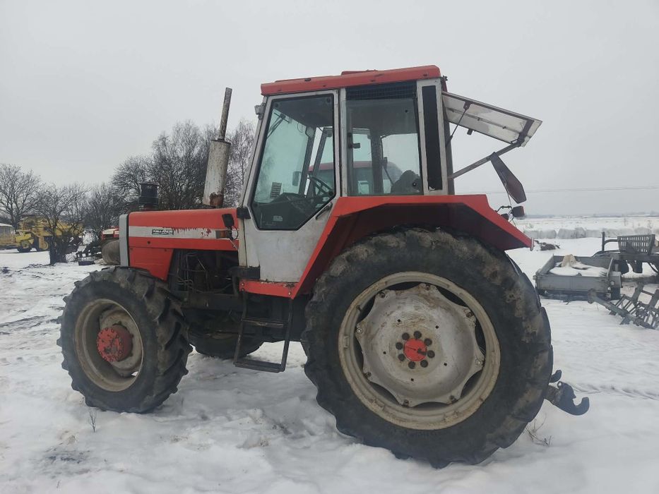 Ciągnik Massey Ferguson 698