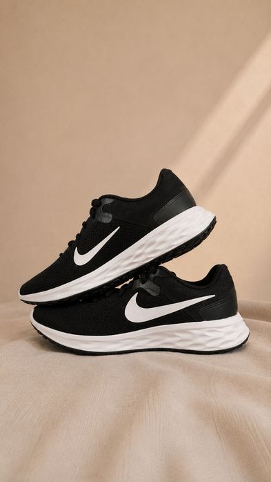 Nike Running czarne 46 nowe do biegania