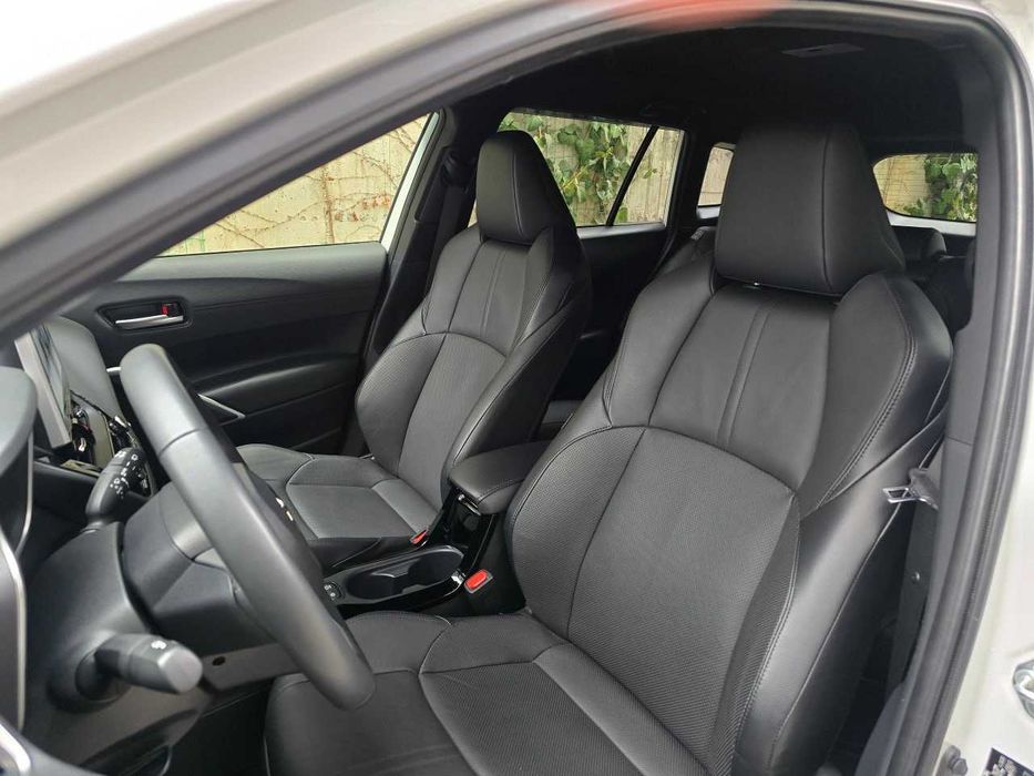 Продам  Toyota Corolla Cross 2024. Можна в розстрочку, під викуп.