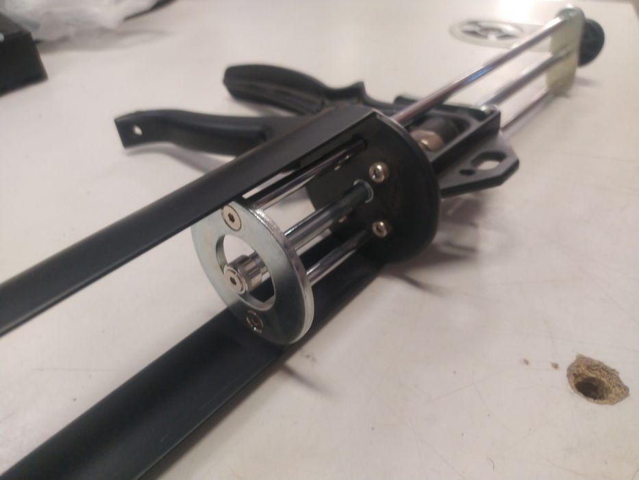 Wyciskacz Pistolet do mas i kotew chemicznych