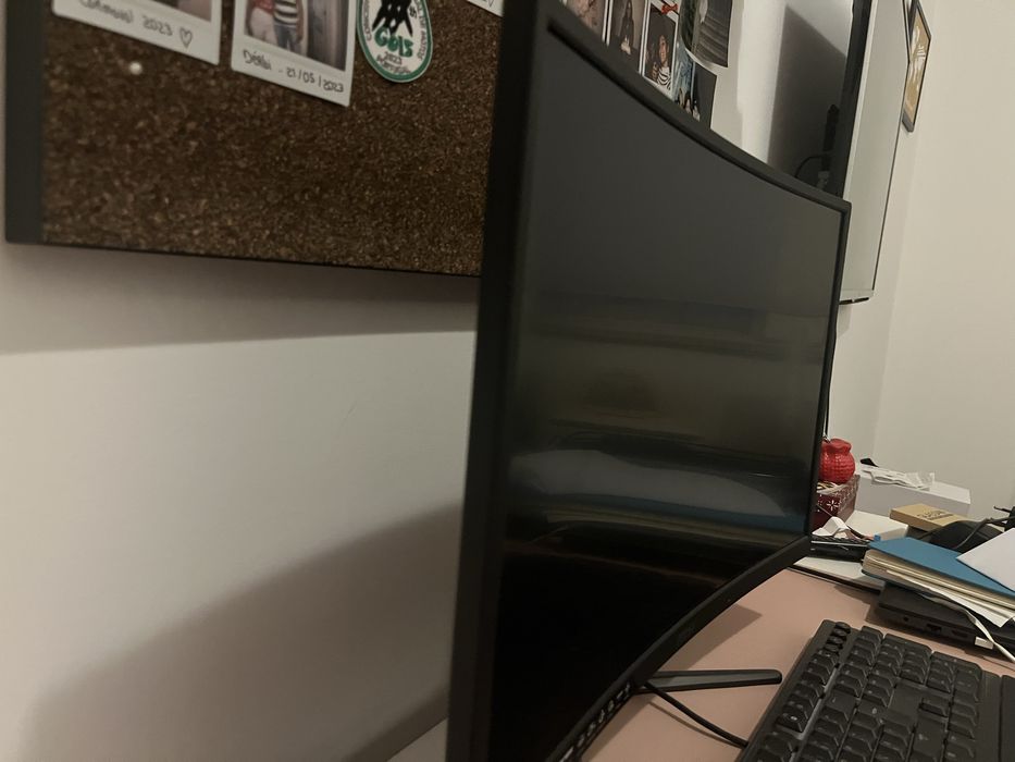 monitor gaming curvo MSI Optix G24 Series.