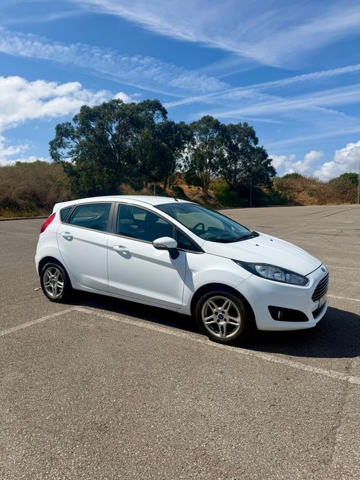 Ford Fiesta 1.5 TDCI foto 3