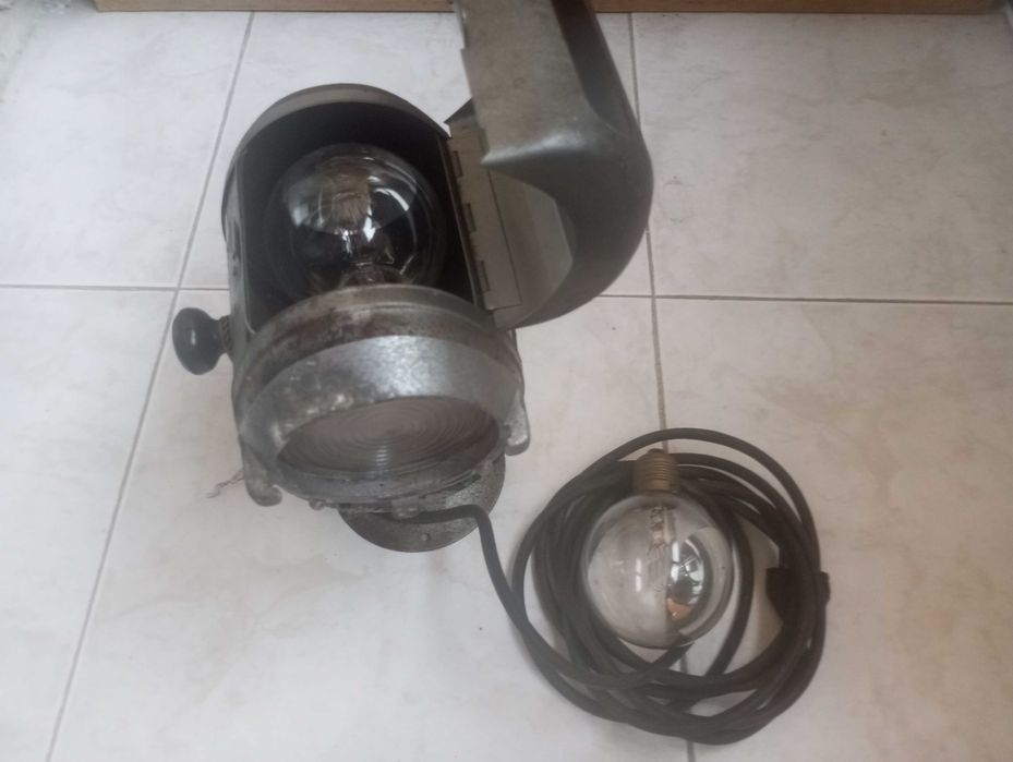 Projector de luz antigo Cremer