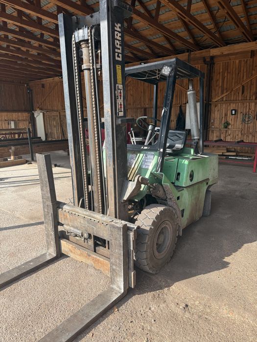 Навантажувач Кларк