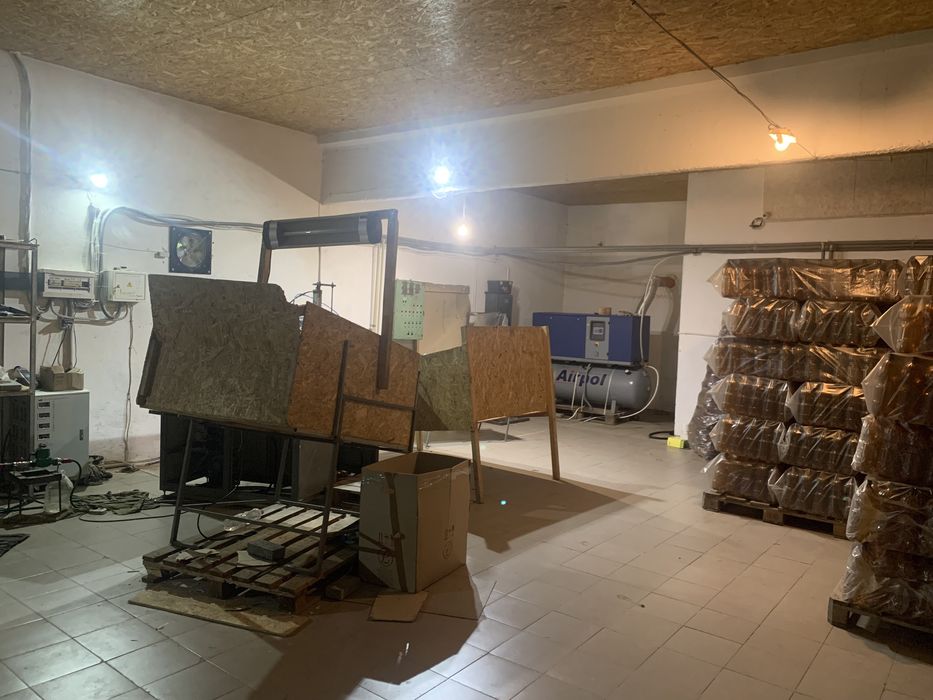 Продам приміщення (ферма)