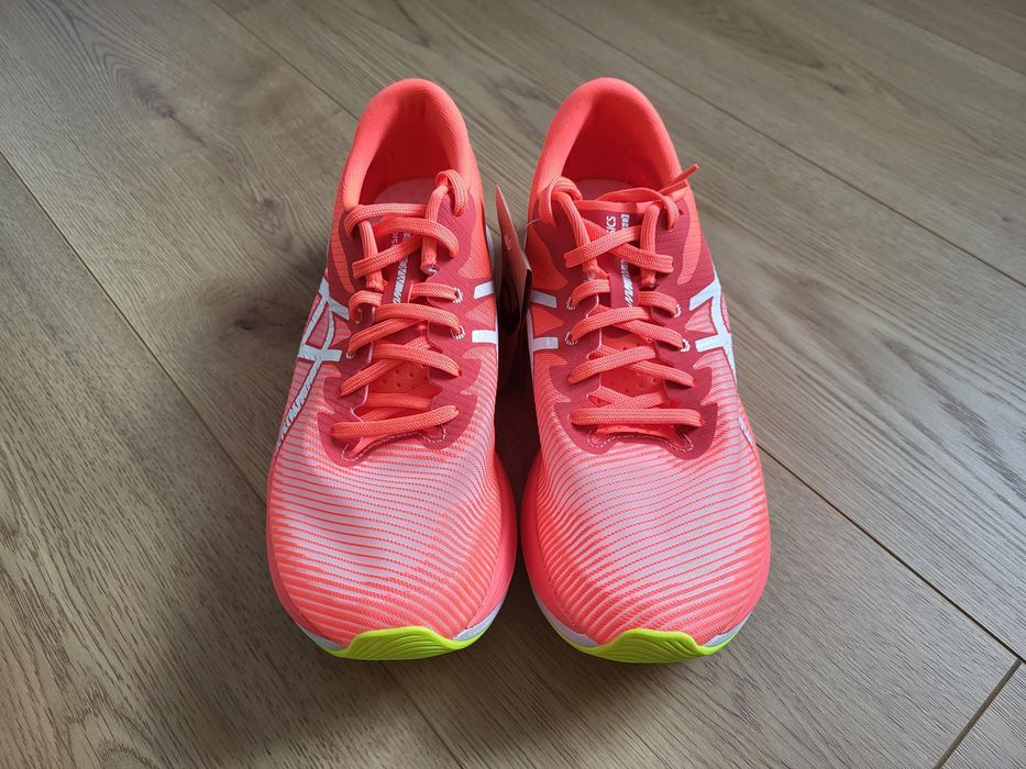 Buty do biegania Asics MAGIC SPEED 3 rozm. 41.5