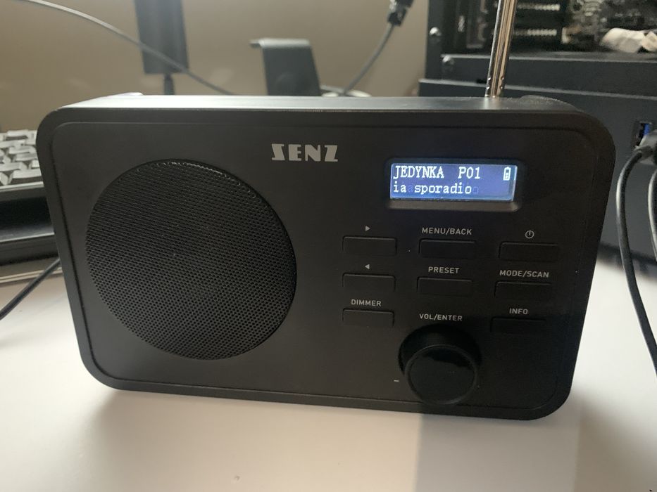 Radio SENZ DAB FM Bluetooth, usb-c 4x AA baterie