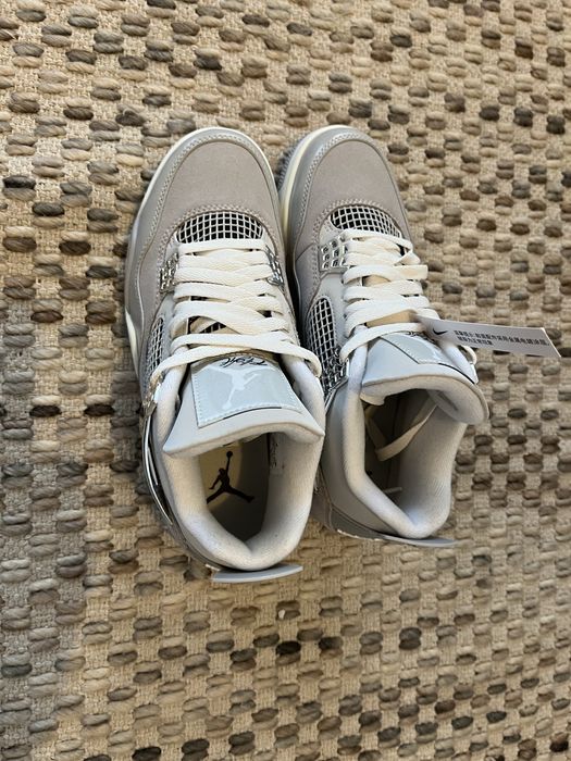buty jordan 4 frozen moments