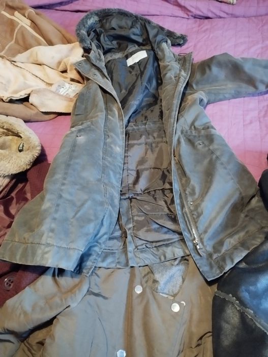 casacos de Inverno em bom estado. 1 deles S e os outros M.