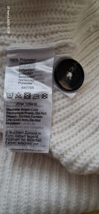 Sweter damski oversize z ozdobnymi guzikami, Bodyflirt