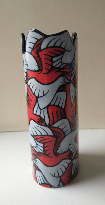 Дизайнерська ваза Escher птахи