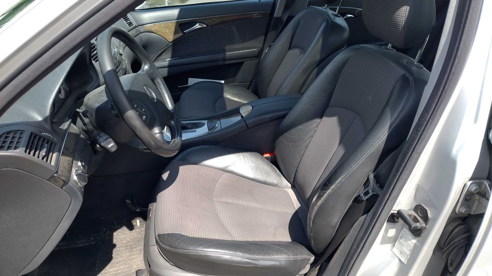 Mercedes w211 e240. Niski przebieg.  Zadbany