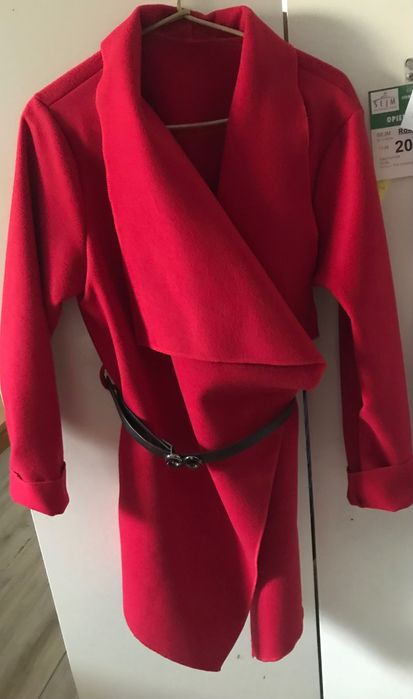 Płaszcz wiosenny damski wiązany w pasie